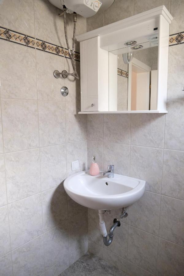 Apartments Jasmina Utjeha Luaran gambar