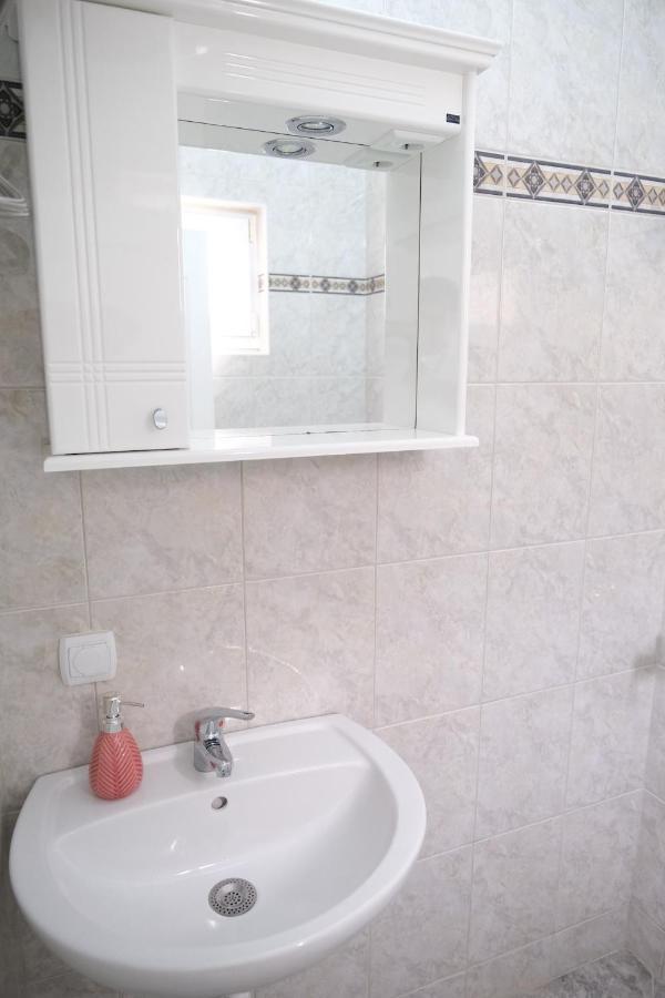 Apartments Jasmina Utjeha Luaran gambar